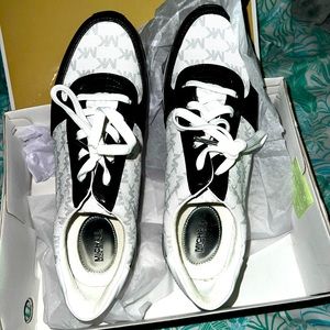Michael Kors sneakers NWOT